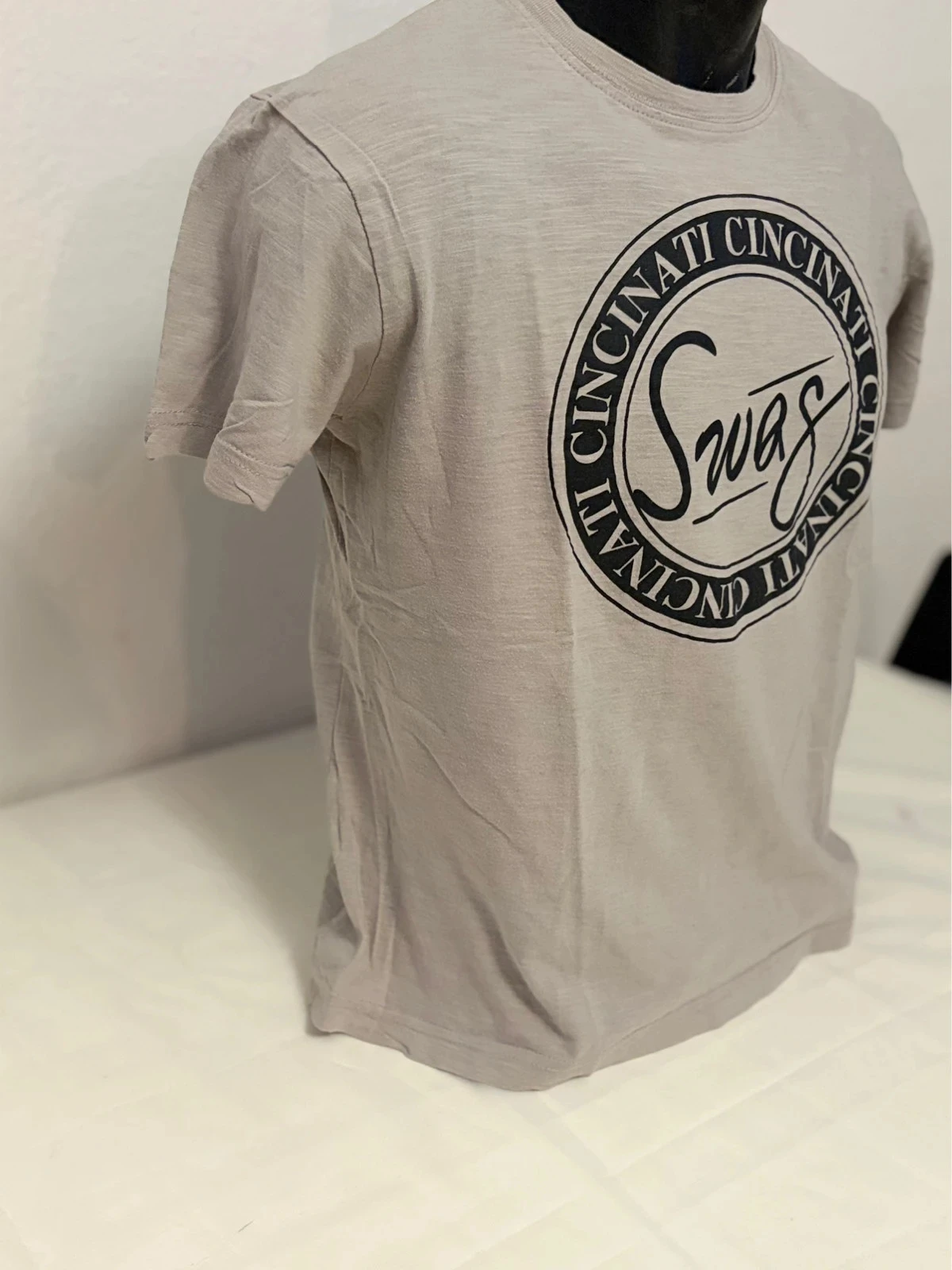 Camiseta Masculina Cinza Claro Mesclada Cincinnati & Co Estampa Preta "SWAG" - Tamanho M – photo 4